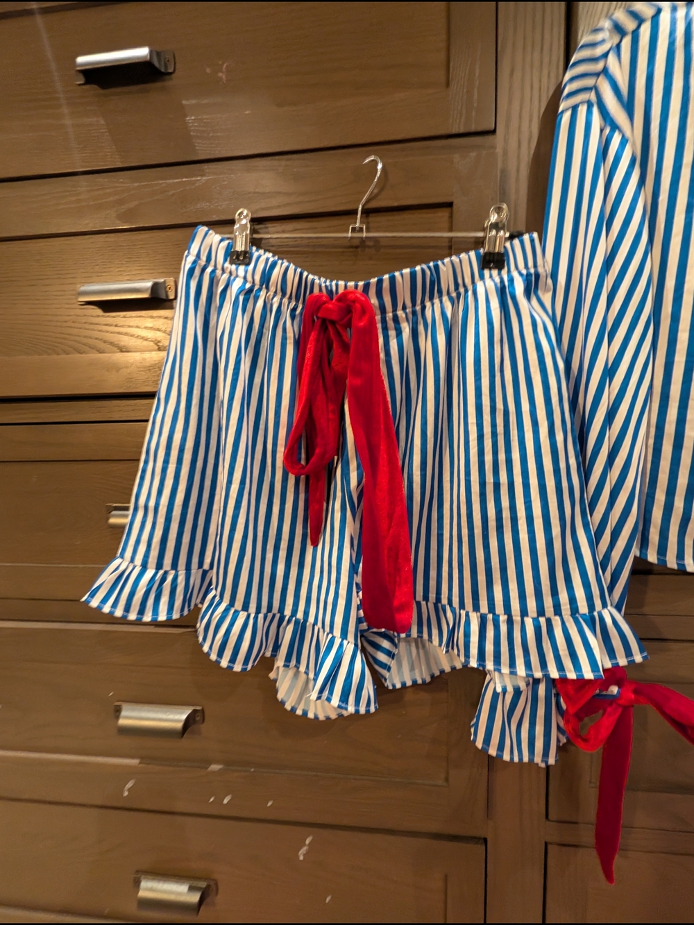 Pajama Shorts/Blouse Set Striped Blue & White with Red Velvet Trim Sz L - Picture 6 of 14